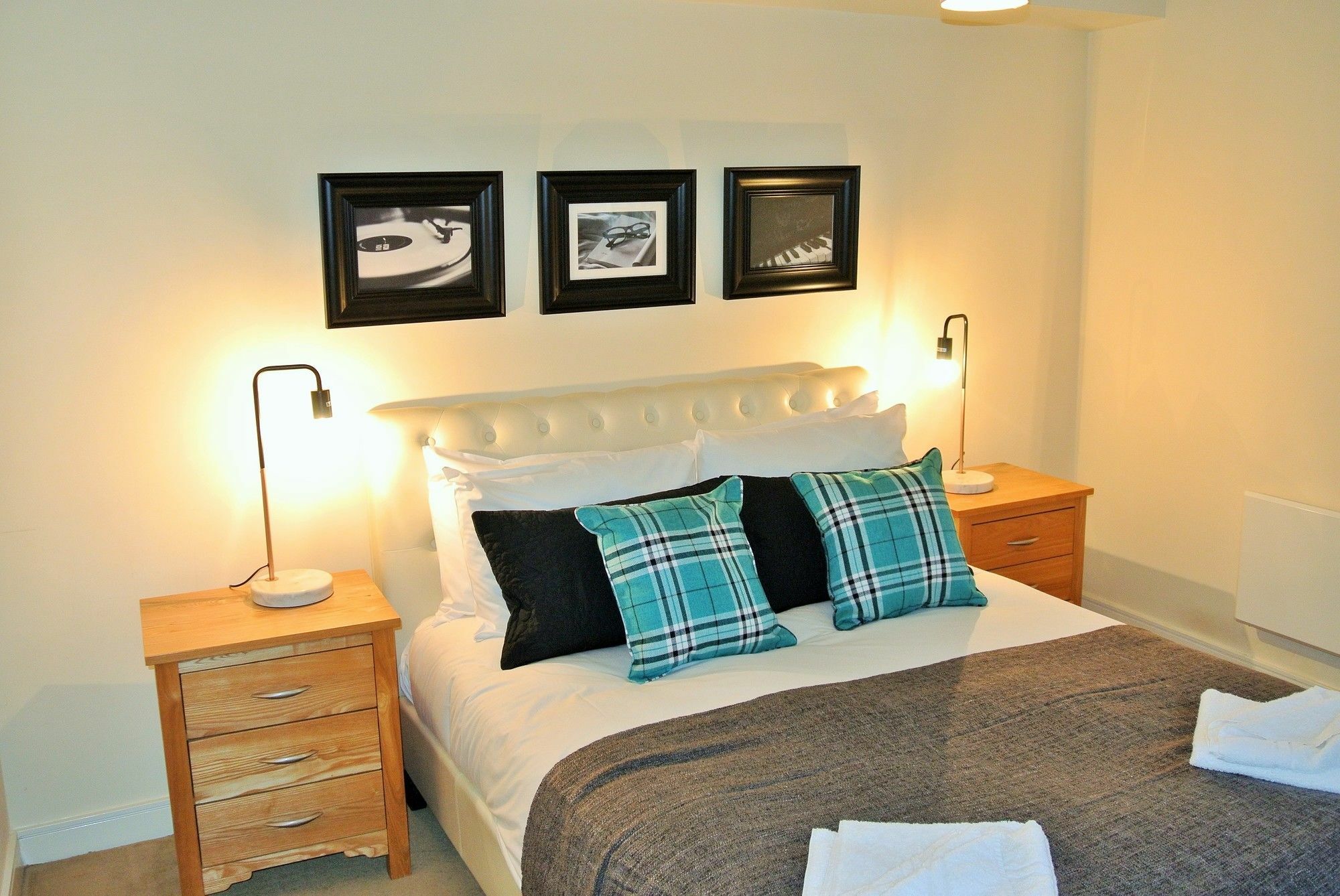 Oyo Approved Serviced Apartments Steam Mill Chester Exterior photo